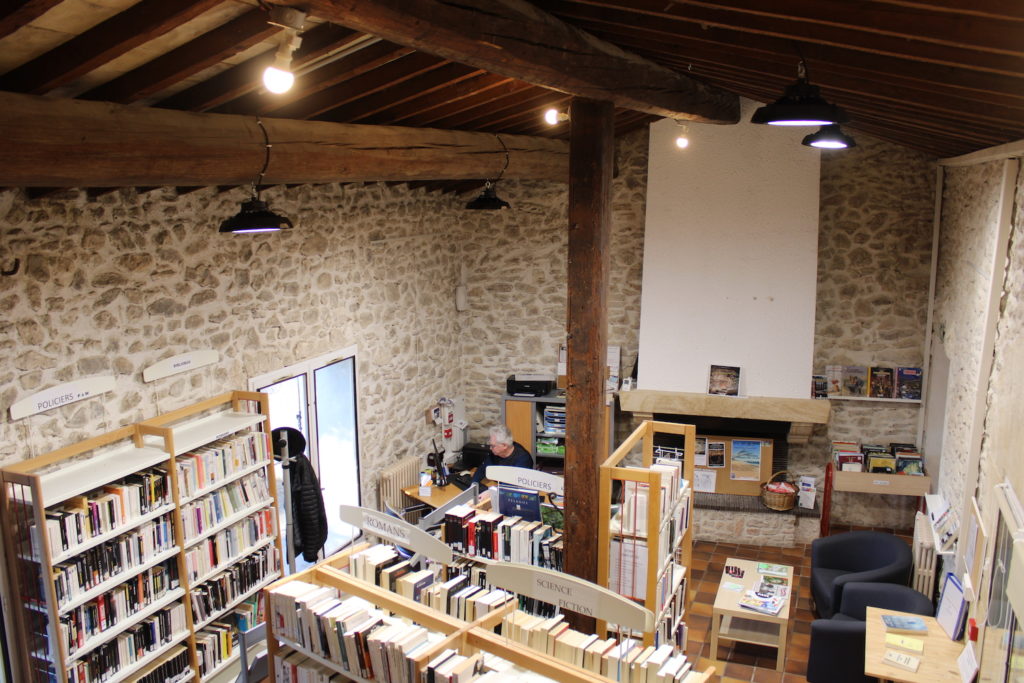 Bibliothèque - Saint-Vincent-de-Barbeyrargues