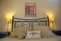 Chambre avec lit double &copy; Stacia Petit