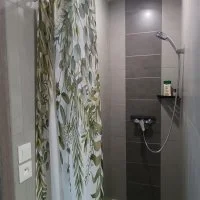 Douche &copy; Chante-C&eacute;vennes